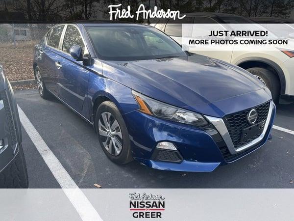 2022 nissan altima in chicago, illinois