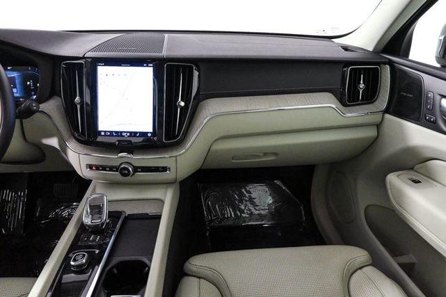 2022 volvo xc60 b5 inscription