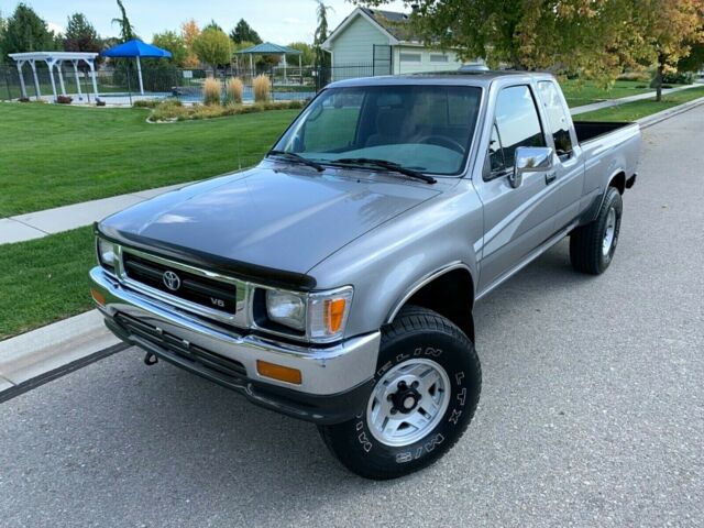 1994 toyota extended cab pick up sr5 4x4 low miles