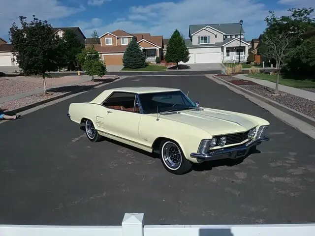1963 buick riviera ,orig 401 nailhead, gs wheels, buckets, console, 77k mi