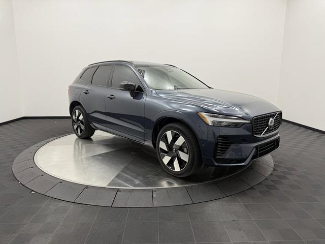2024 volvo xc60 recharge plug-in hybrid plus dark theme