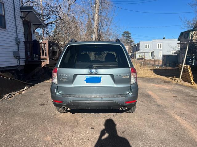2010 subaru forester 2.5 x limited