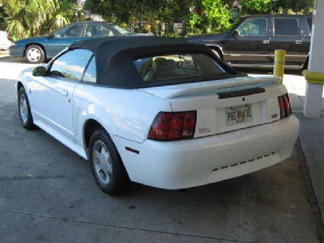 1999 ford mustang convertible white v6 in melbourne, fl