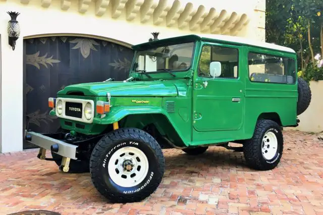 1983 toyota land cruiser fj43 "daily driver"