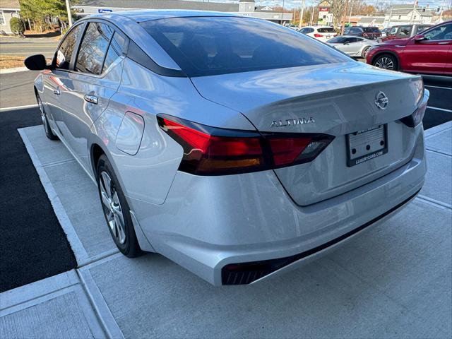 2022 nissan altima s fwd