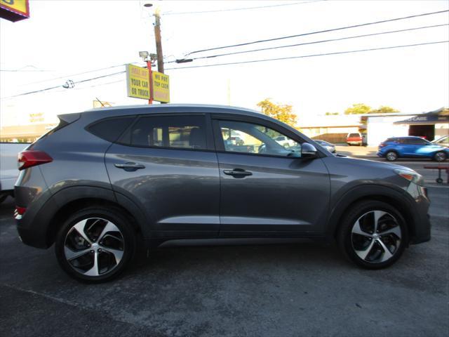 2016 hyundai tucson sport