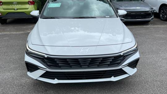2024 Hyundai Elantra