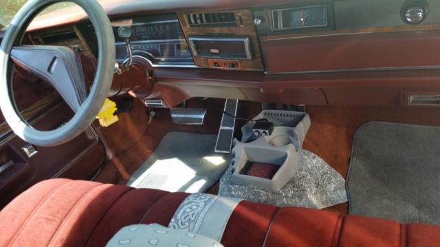 1976 oldsmobile delta 88 royale sedan 4-door 5.7l