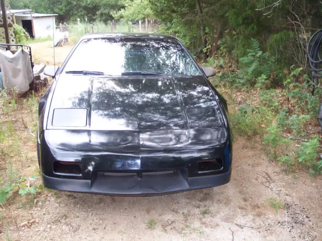 1986 pontiac fiero se coupe 2-door 2.8l