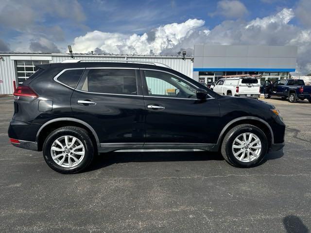2018 nissan rogue sv