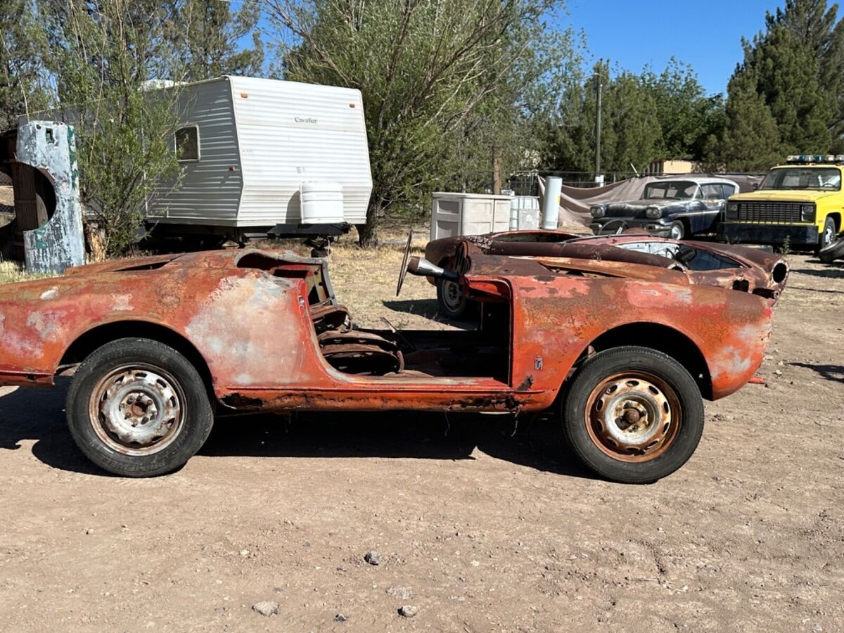 1958 alfa romeo spider new mexico barn find project rolling body