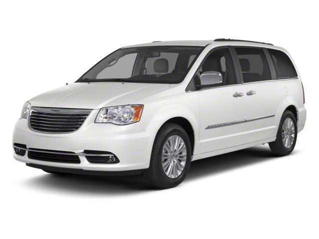 2013 chrysler town & country touring