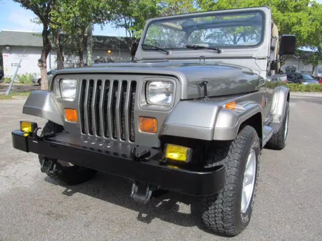 1991 jeep wrangler sahara sport utility 2-door 4.0l 4x4 restored garage kept