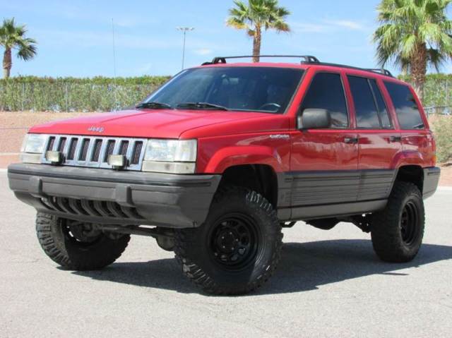 1993 jeep grand cherokee laredo 4wd 5spd wow!!!