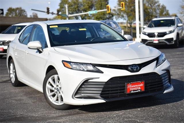 2023 toyota camry le