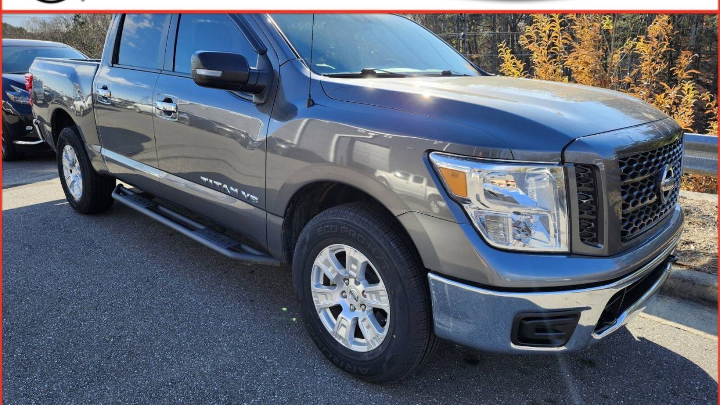 2019 nissan titan sv