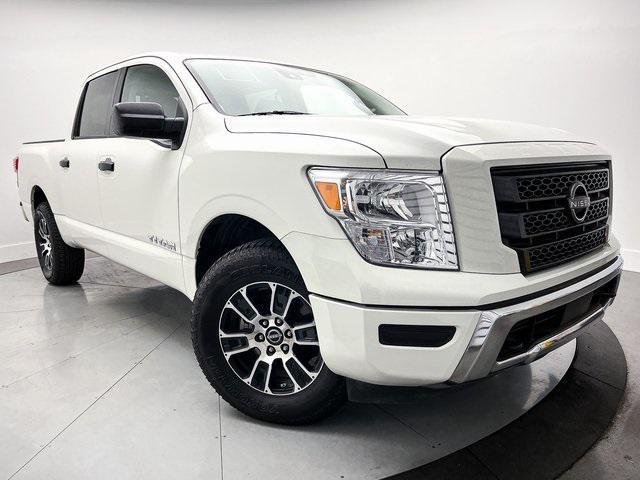 2023 nissan titan sv