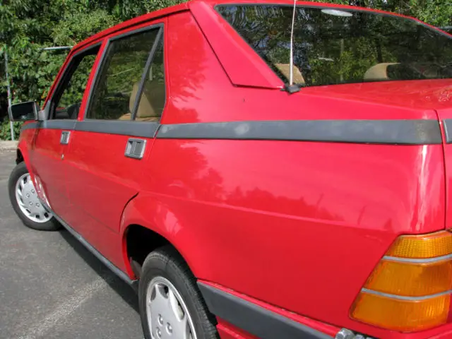 1987 alfa romeo milano - silver edition, runs and drives out great!!