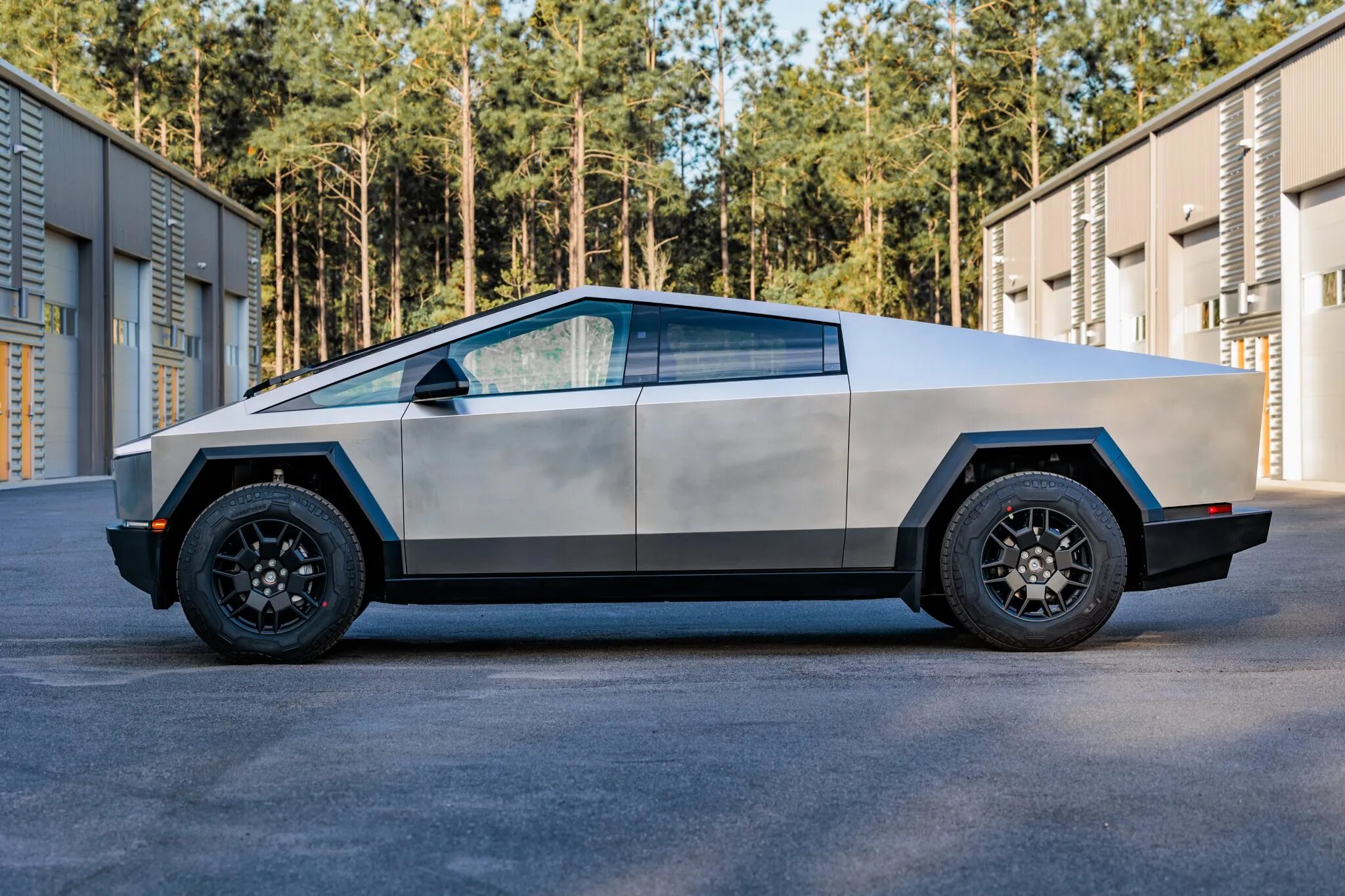 tesla cybertruck