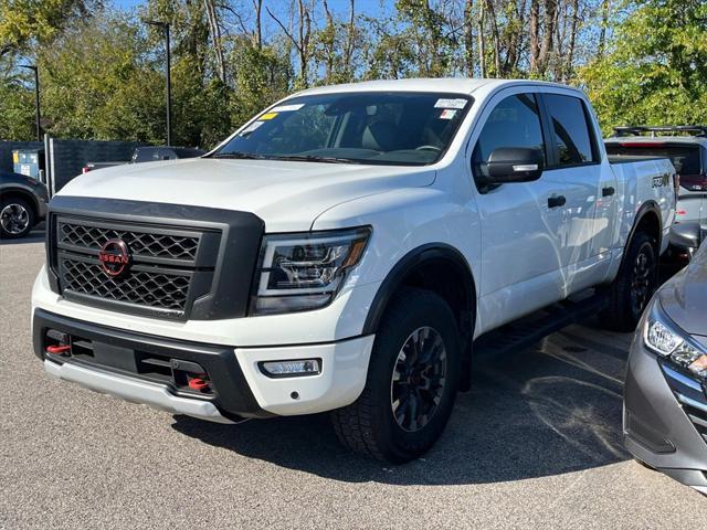 2023 nissan titan pro-4x