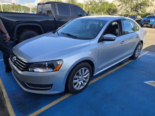 2015 volkswagen passat 1.8t auto s
