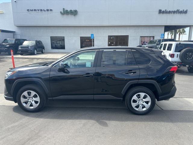 2023 toyota rav4 le