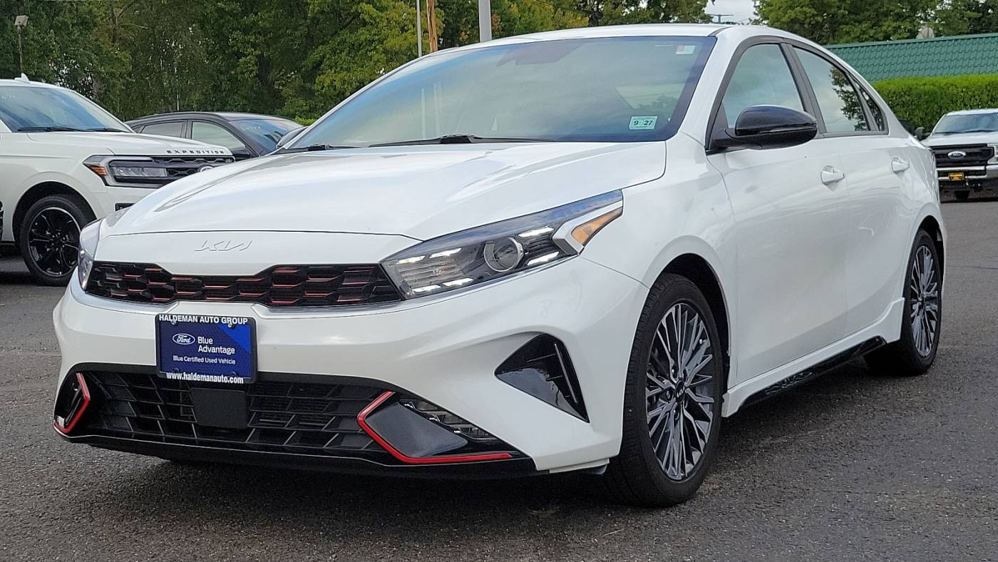 2023 kia forte gt-line