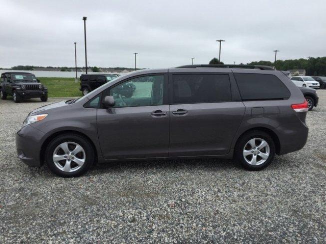 2012 toyota sienna le for sale in long neck, delaware