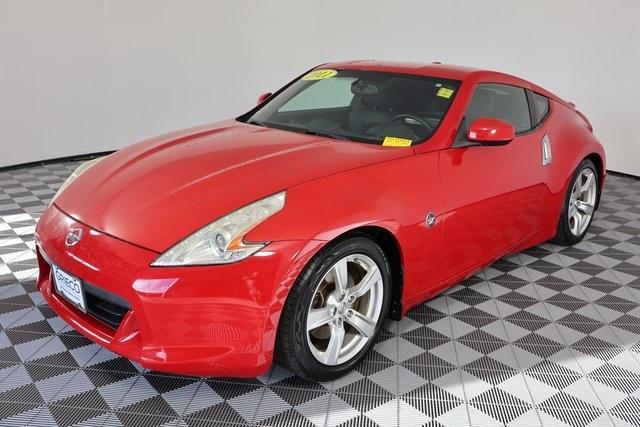 2011 nissan 370z touring