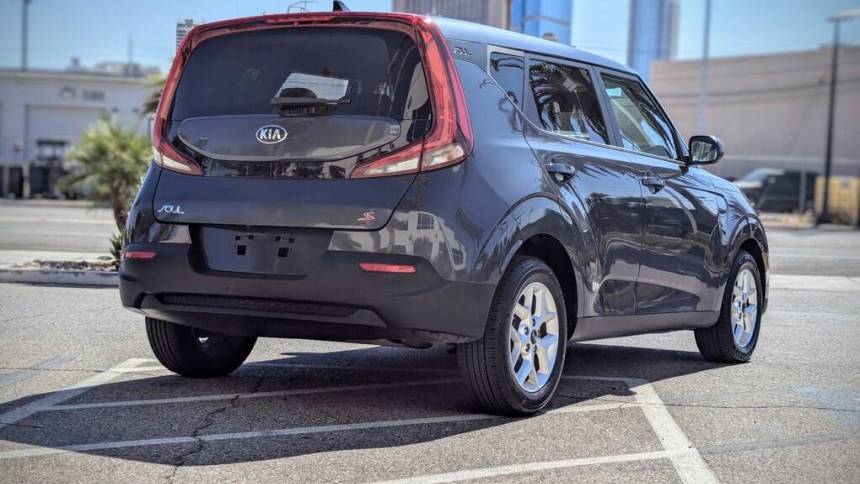 2021 kia soul lx