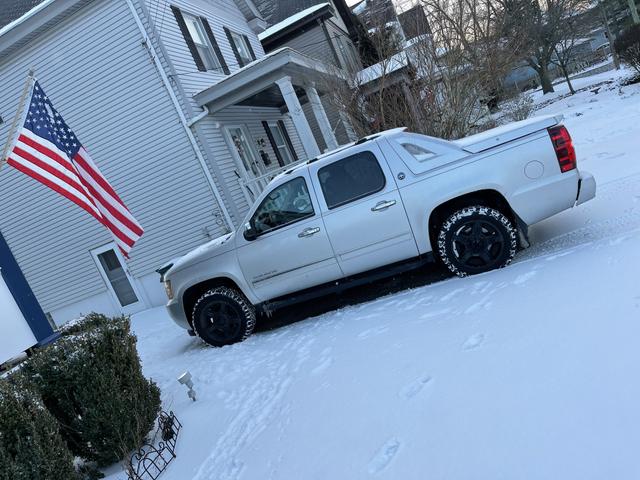 2013 chevrolet avalanche lt