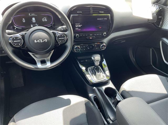 2023 kia soul s