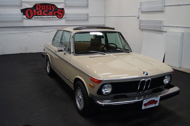 1976 tan runs drives body int vgood 2l 4spd manual!