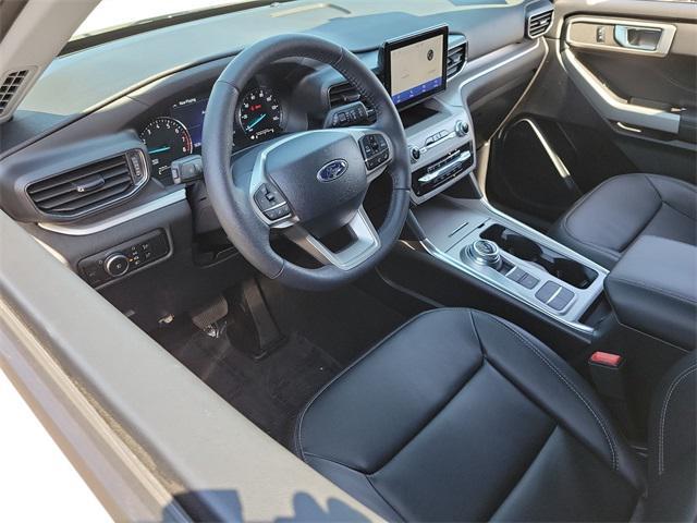 2024 ford explorer xlt