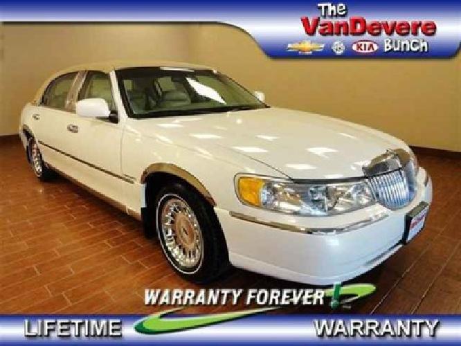 used 2000 lincoln town car cartier sedan, 89,712 miles in akron, oh