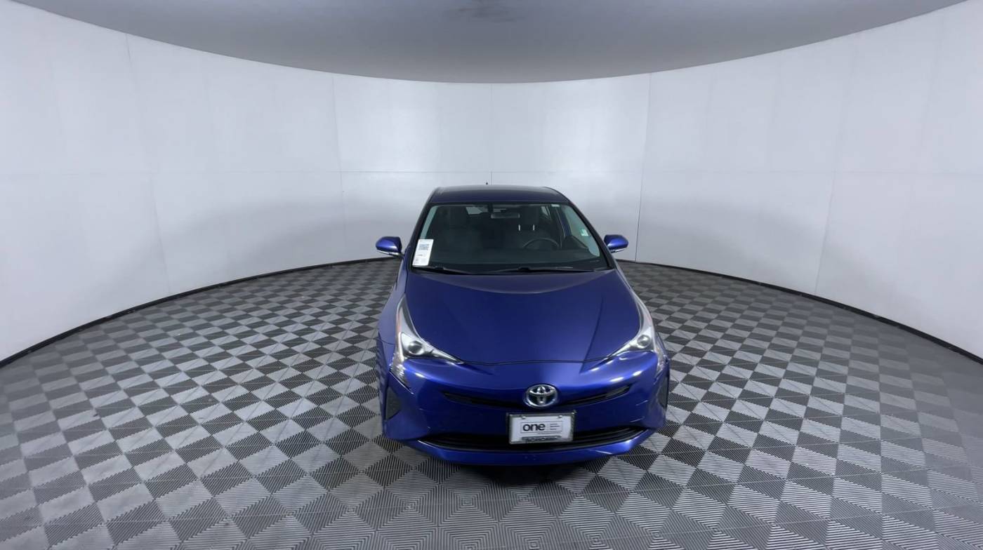 2016 toyota prius four