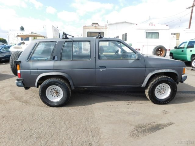 c 1992 nissan pathfinder xe used 3l v6 12v manual suv no reserve