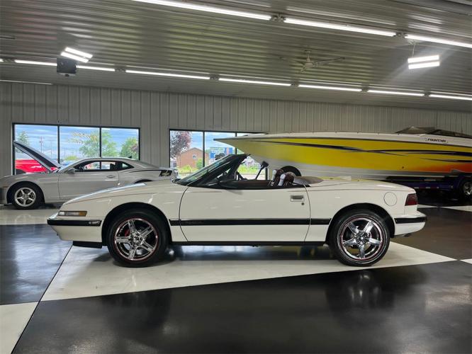 1990 buick reatta in north canton, ohio