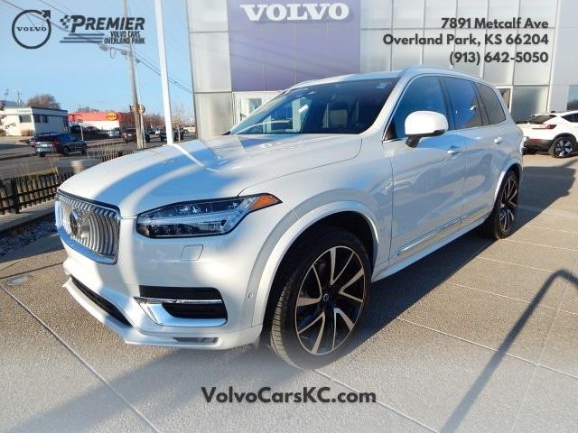 2023 volvo xc90 b5 plus