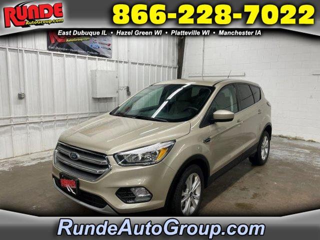 2017 ford escape se