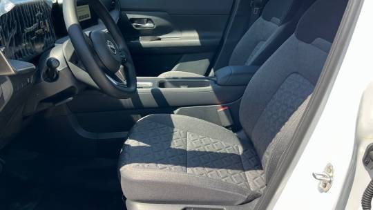 2025 Nissan Kicks