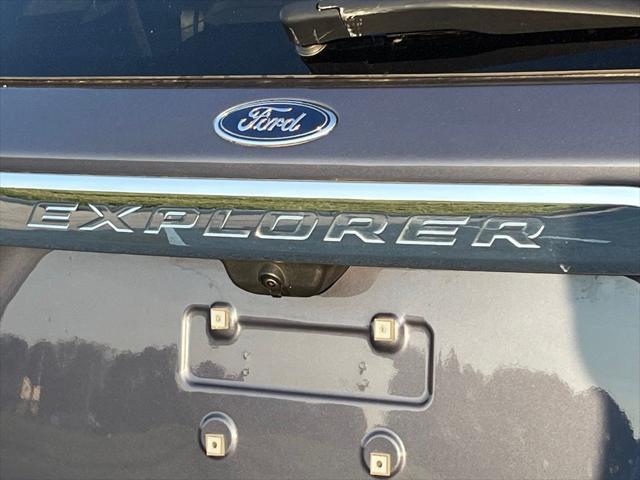 2021 ford explorer xlt