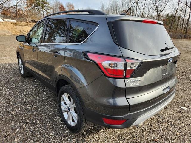 2017 ford escape se