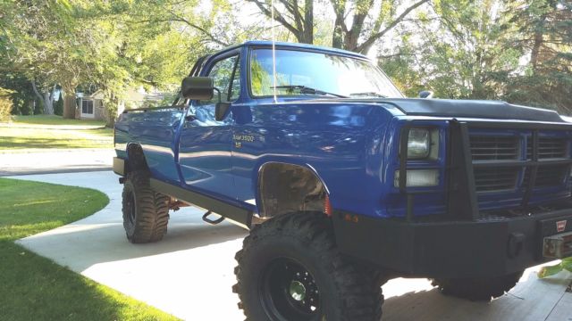 1984 dodge custom pickup truck d200 4 wd tilt bed mud swamper rock crawler dump