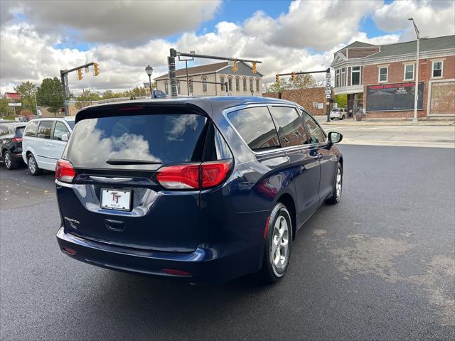 2017 chrysler pacifica lx