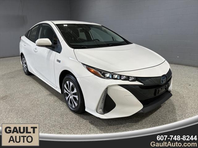 2021 toyota prius prime le