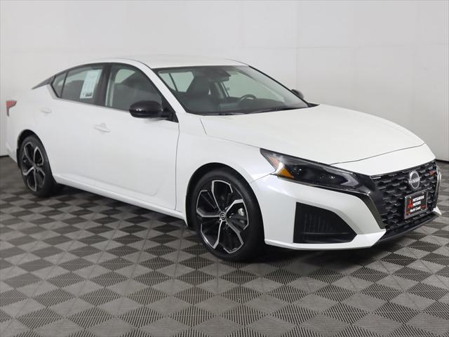 2023 nissan altima sr fwd