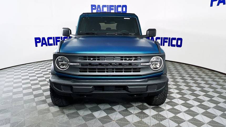 2023 ford bronco base