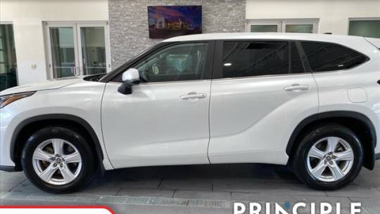 2023 toyota highlander le