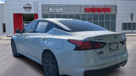 2024 Nissan Altima